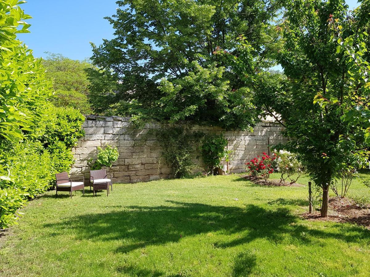 Au Bord De L'Alzon Apartment Uzes Exterior photo