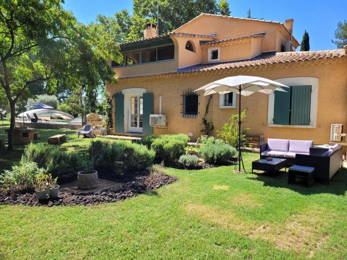 Au Bord De L'Alzon Apartment Uzes Exterior photo